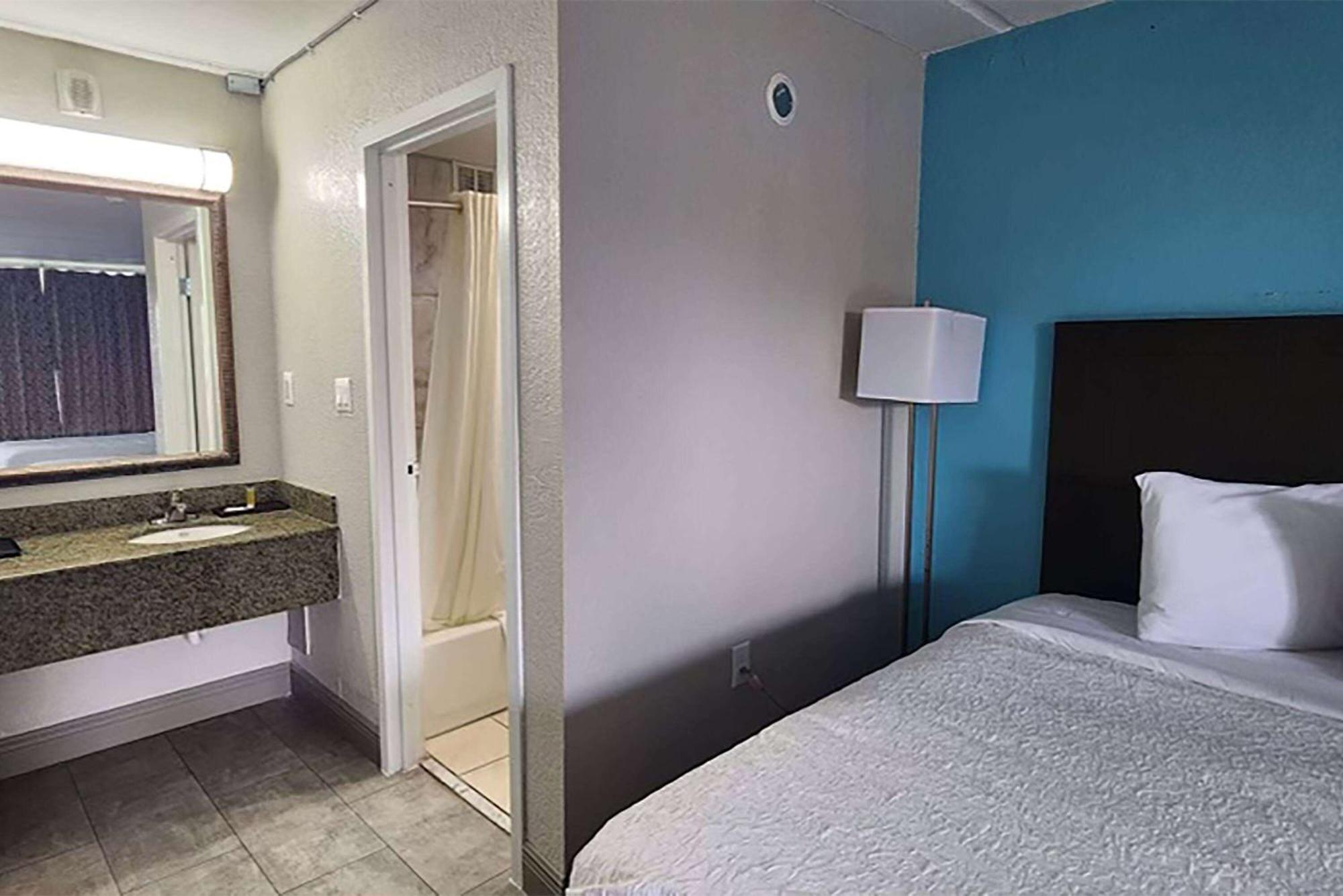 Travelodge By Wyndham Kingsland Ga Exteriör bild